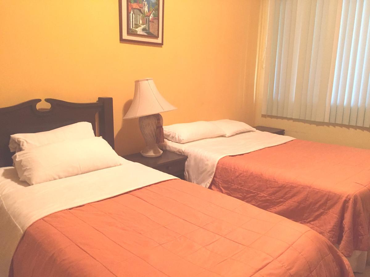 Hotel Casa De Espana La Ceiba Buitenkant foto