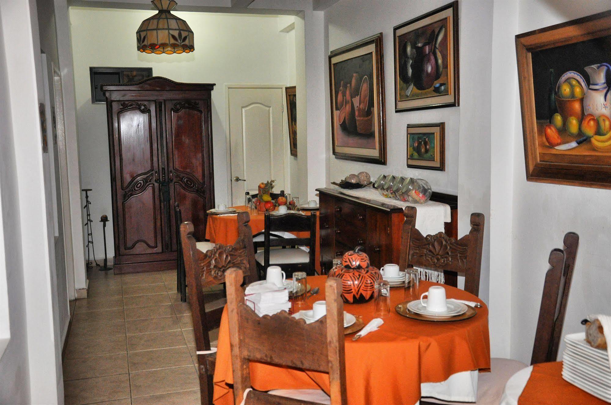 Hotel Casa De Espana La Ceiba Buitenkant foto